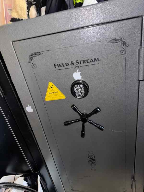 Field &amp; Stream Sportsman.      36–40 Gun Safe