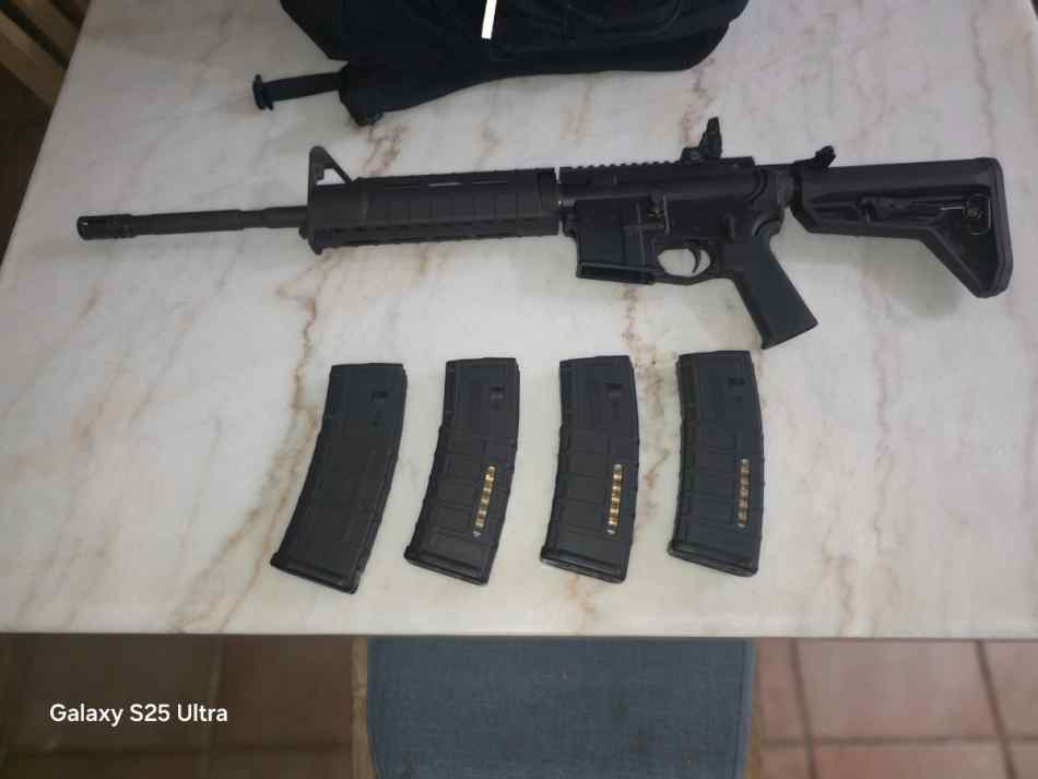 Special Edition Colt LE 6040
