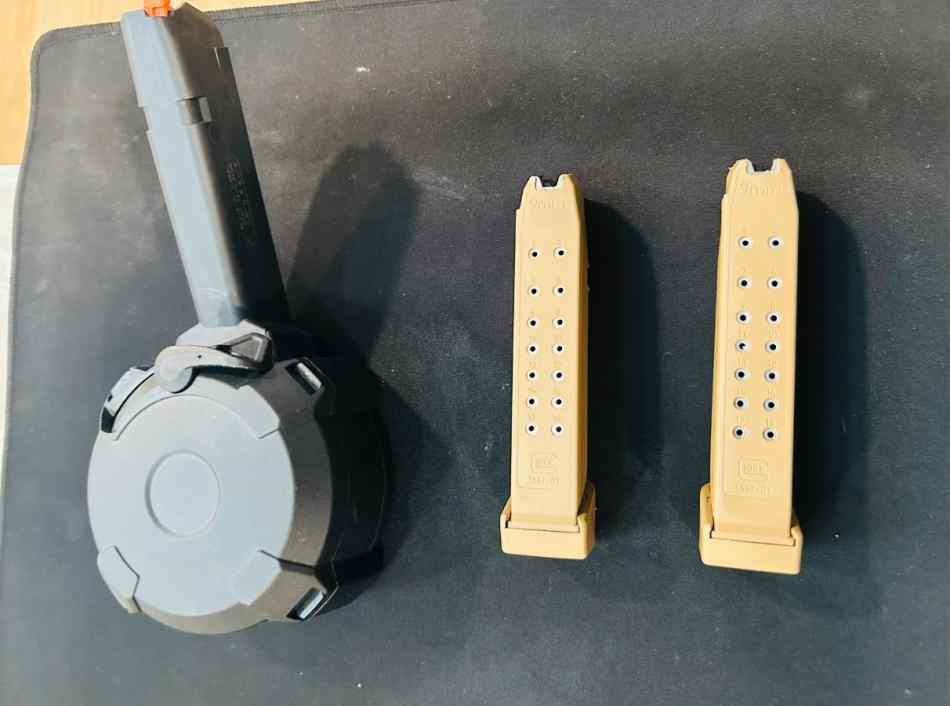 Glock 19/17 Parts, Magazines 